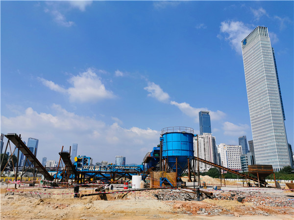 体育游戏星空:2025奢华中型车质量线成仅有不及格生